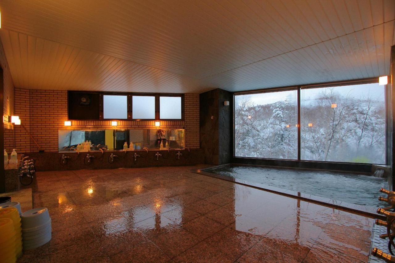 Hotel Araragi Яманути Экстерьер фото