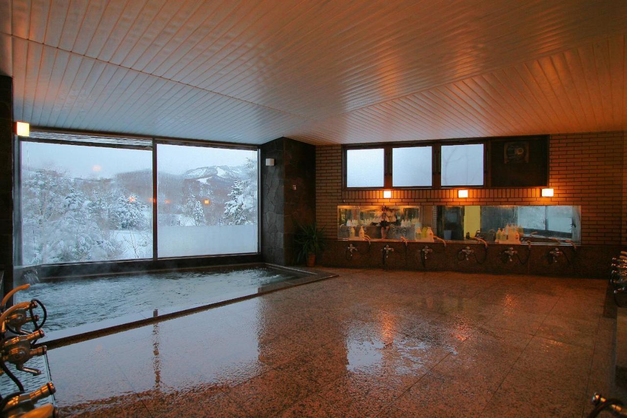 Hotel Araragi Яманути Экстерьер фото
